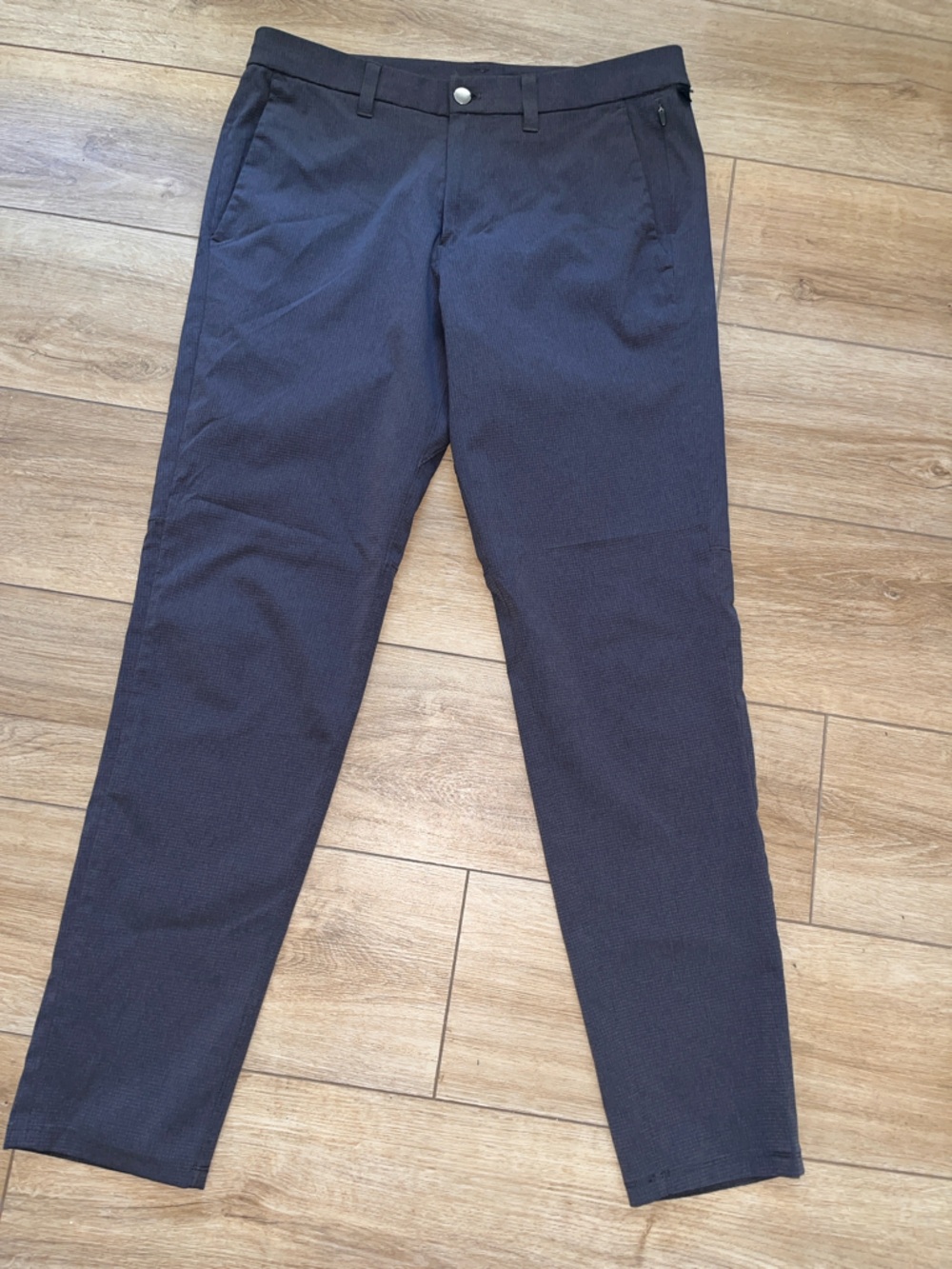 Lululemon Men’s Gray Pants Stretch Athletic Golf Casual Flat Front Size 32x30